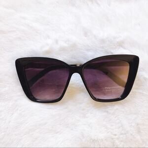 Hannah Black Oversized Cat Eye Sunglasses